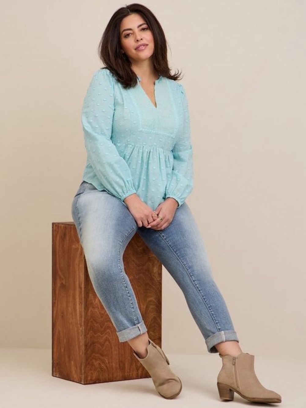 Torrid Clip Dot Mixed Eyelet Yoke Detail Top 2X Dainty Feminine Romantic Pastel